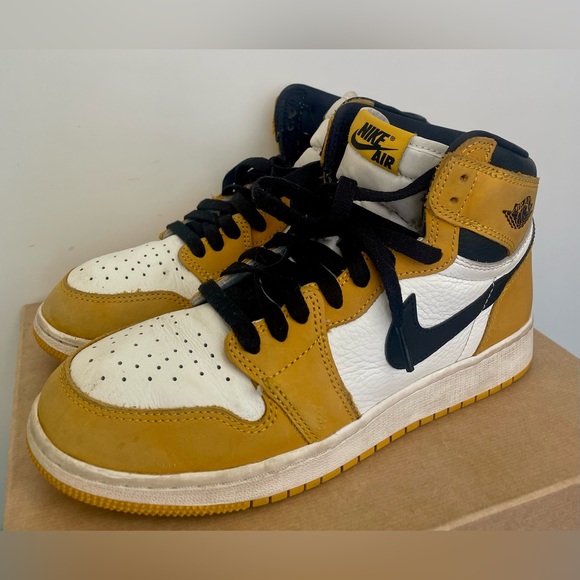 Nike Air Jordan 1 hightop sneakers Size Youth 7 US (40 EUR) - Picture 5 of 8